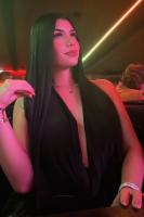 617746381: Chica busca chico en Madrid