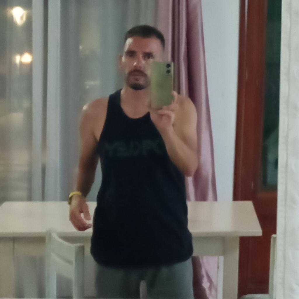 Chico busca chica en Mallorca: 