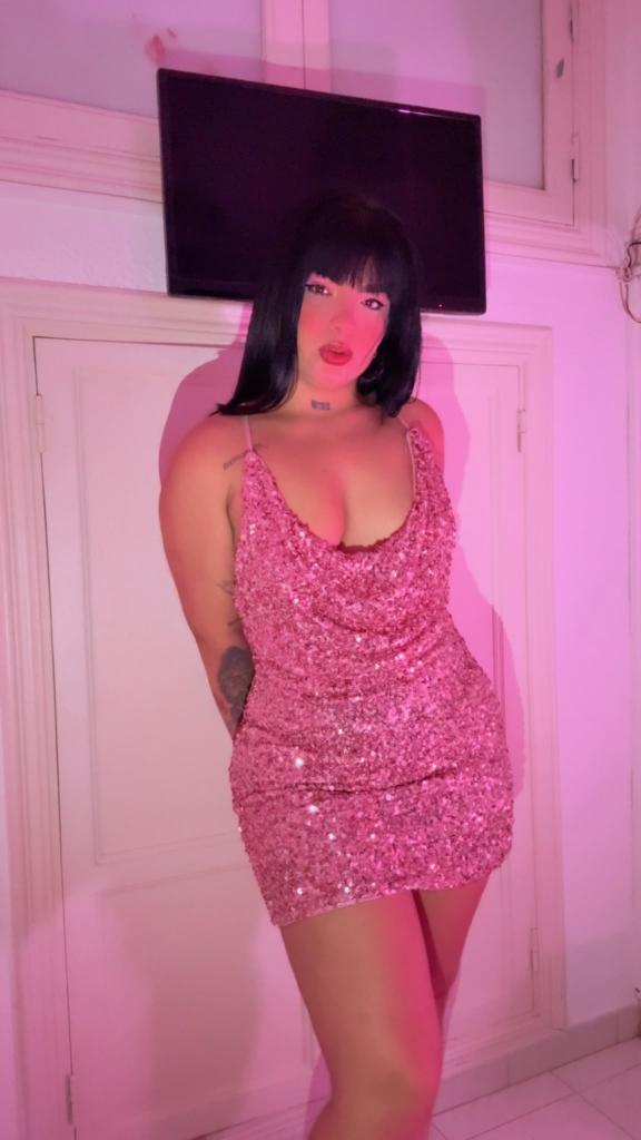 Chica busca chico en Tenerife: 