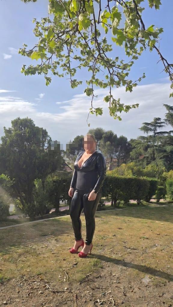 614728211: Chica busca chico en Madrid