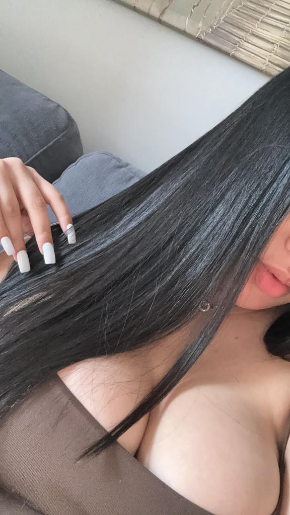 602689923: Chica busca chico en Sevilla