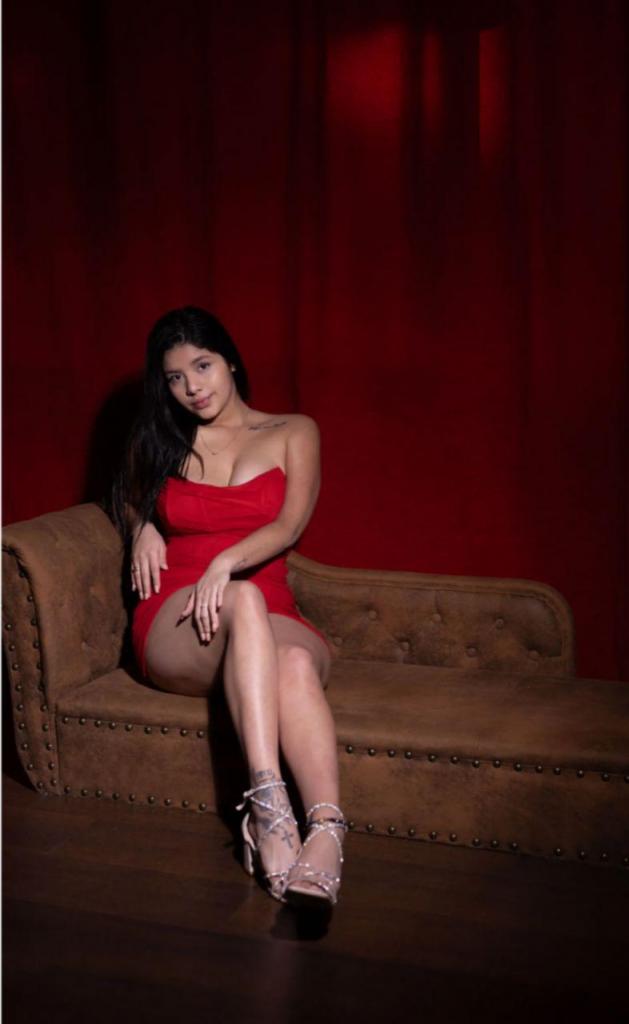 Chica busca chico en Málaga: Chica busca chico