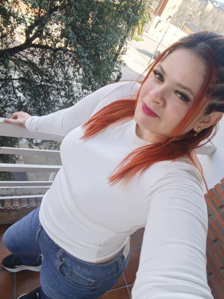 643940983: Chica busca chico en Asturias