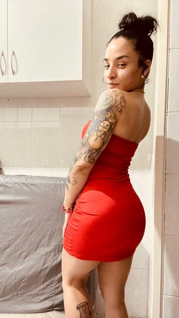 Chica busca chico en Valencia: Chica busca chico