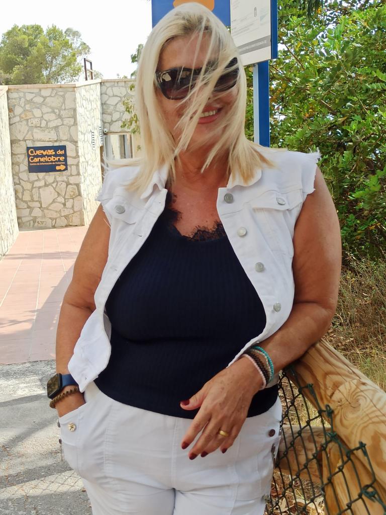 Chica busca chico en Alicante: 