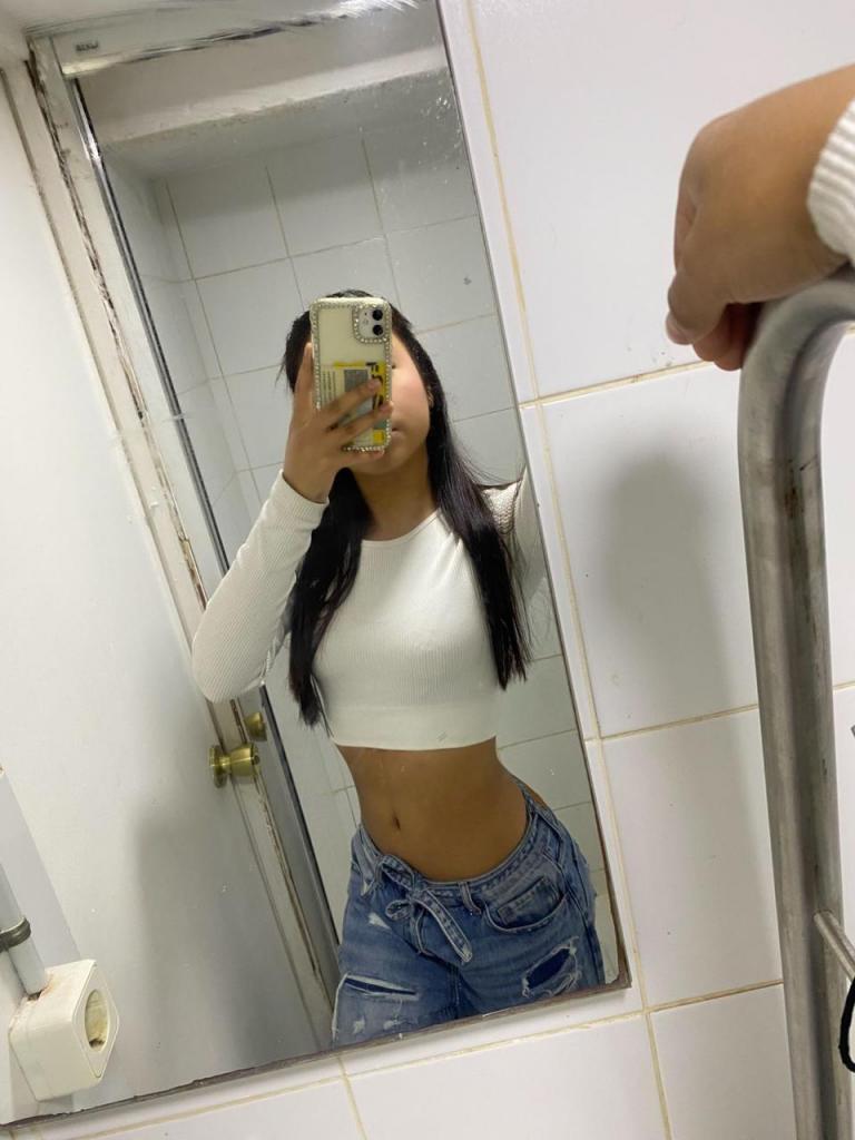 Chica busca chico en Barcelona: Chica busca chico