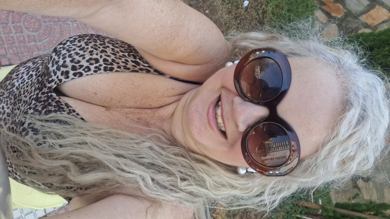 Chica busca chico en Almería: 