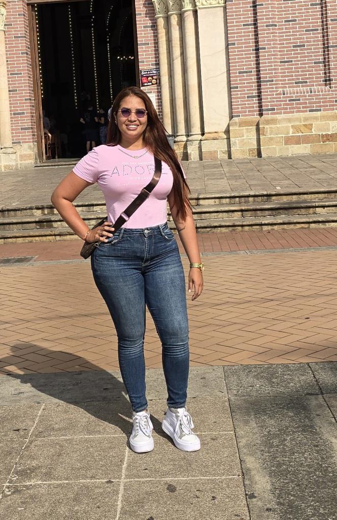 692622837: Chica busca chico en Cantabria