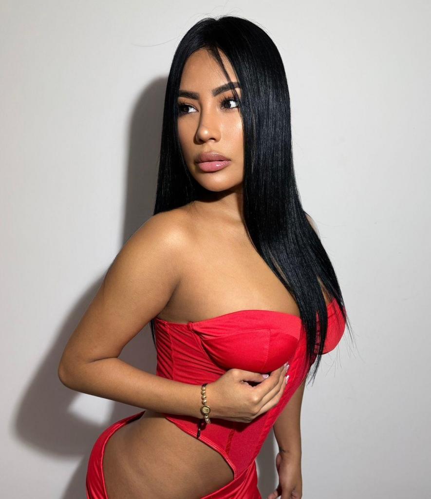 Chica busca chico en Málaga: Chica busca chico