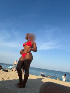 637804570: Chica busca chico en Barcelona
