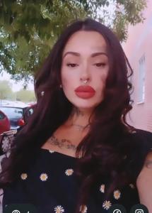 632251336: Chica busca chico en Madrid