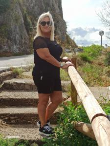 643684711: Chica busca chico en Alicante