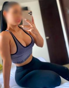 647404470: Chica busca chico en Lérida