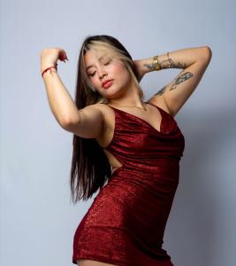 666314466: Chica busca chico en Ibiza