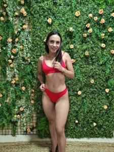 664874220: Chica busca chico en Madrid