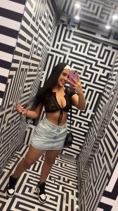 624856411: Chica busca chico en Ibiza
