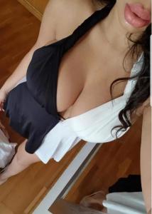 631081403: Chica busca chico en La Coruña