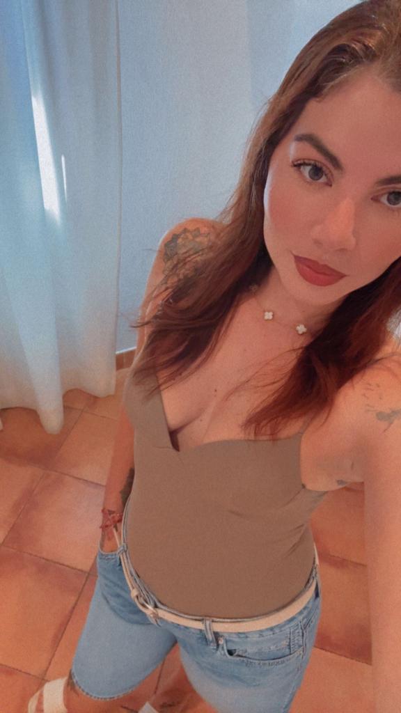 Chica busca chico en Cádiz: 