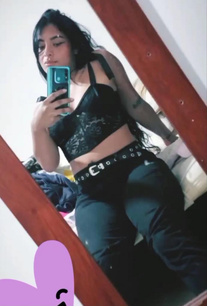 Chica busca chico en Barcelona: Chica busca chico