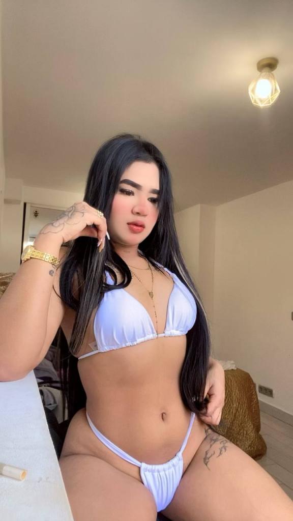 632935408: Chica busca chico en Málaga