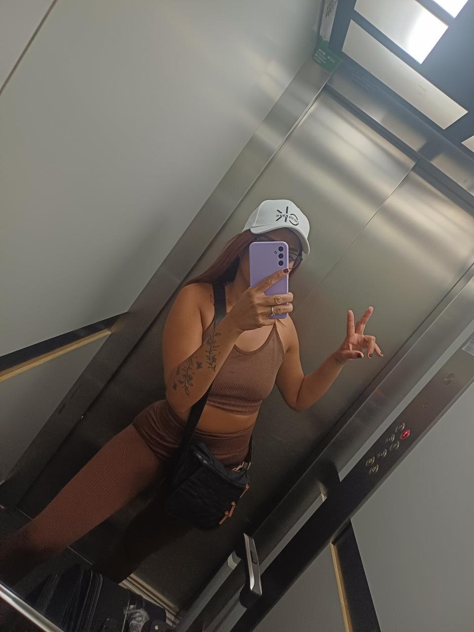 677452481: Chica busca chico en Zaragoza