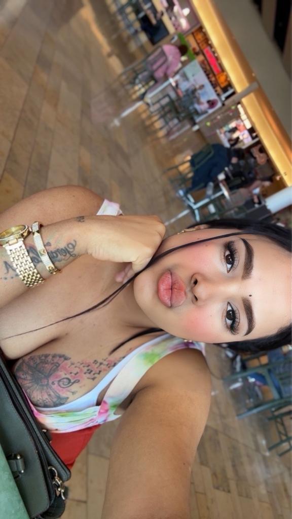 Chica busca chico en Gerona: Chica busca chico