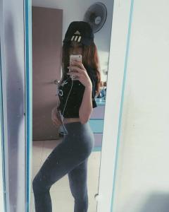 658041419: Chica busca chico en Sevilla