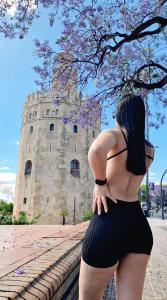 Chica busca chico en Sevilla: 