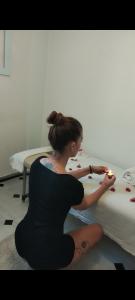 610911228: Chica busca chico en Madrid