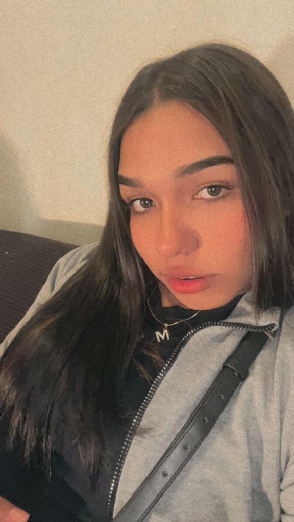 Chica busca chico en Almería: 