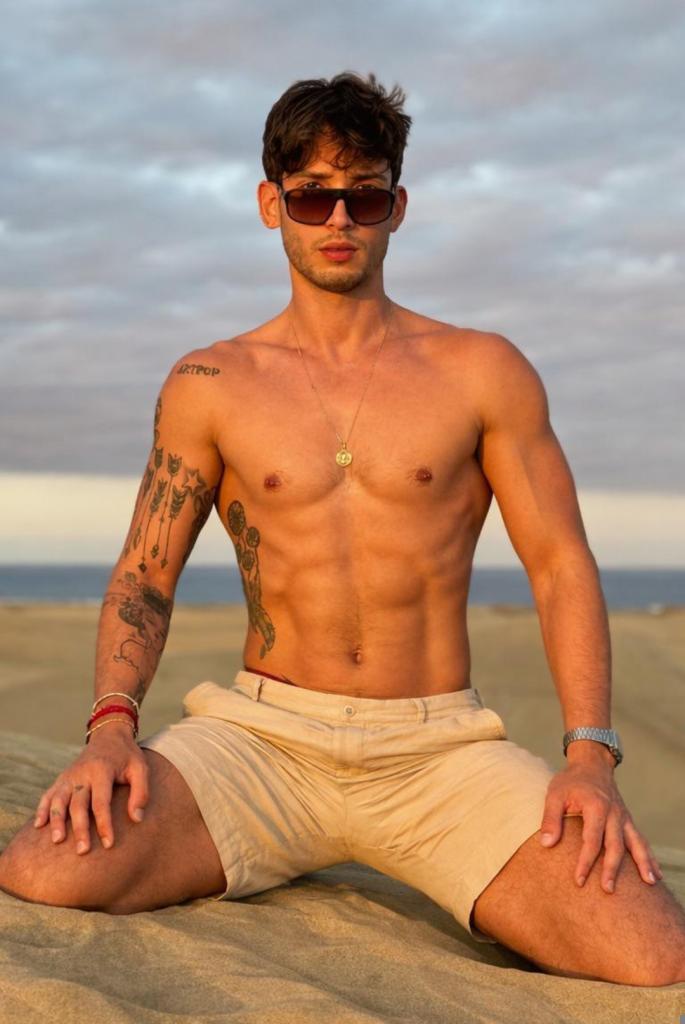 Chico busca chica en Málaga: 