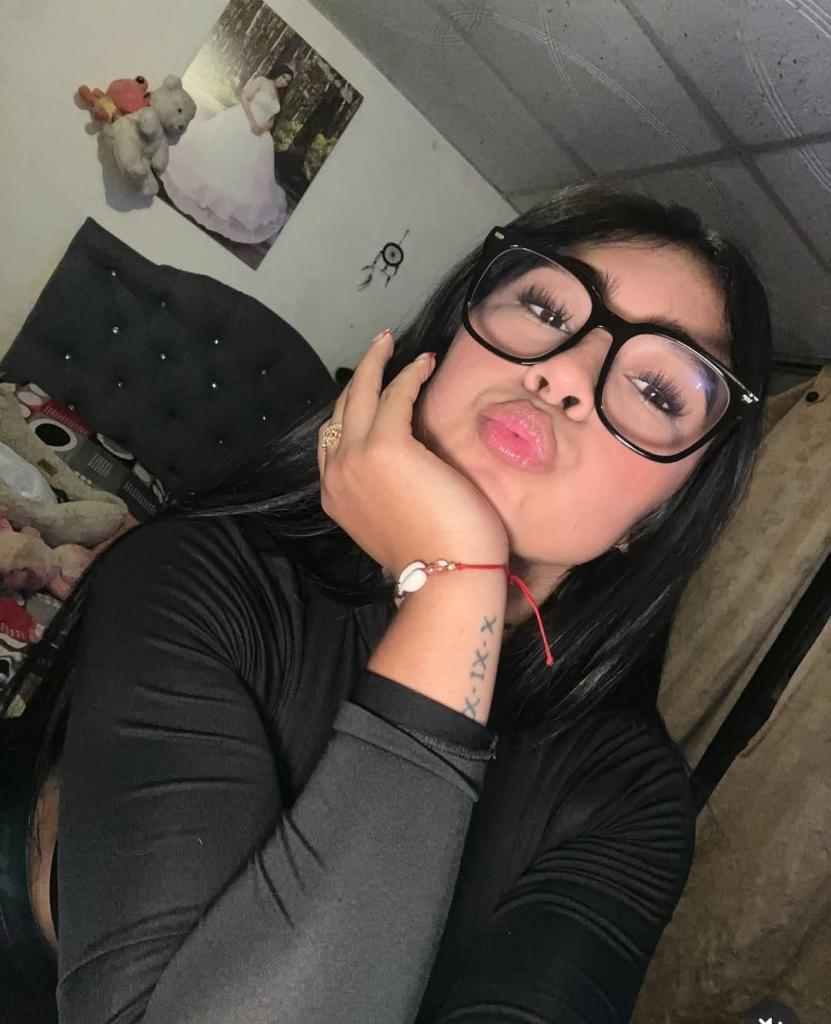 Chica busca chico en Granada: 