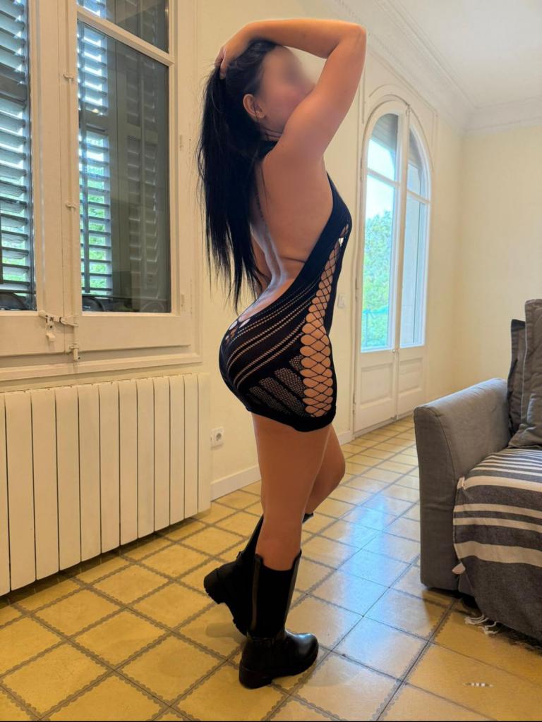 641768982: Chica busca chico en Madrid