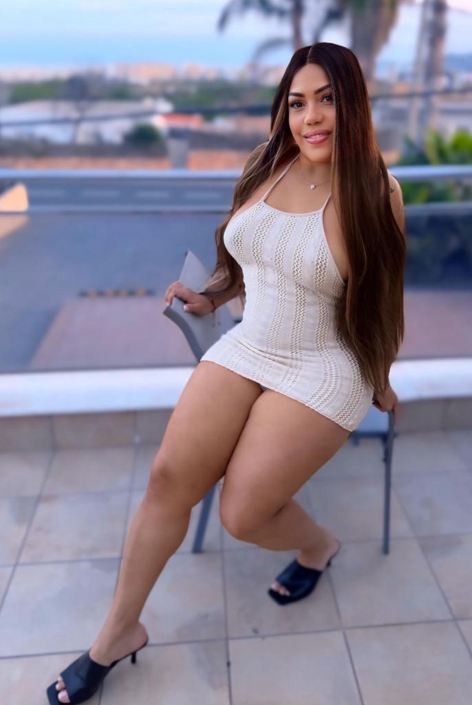 Chica busca chico en Ibiza: 