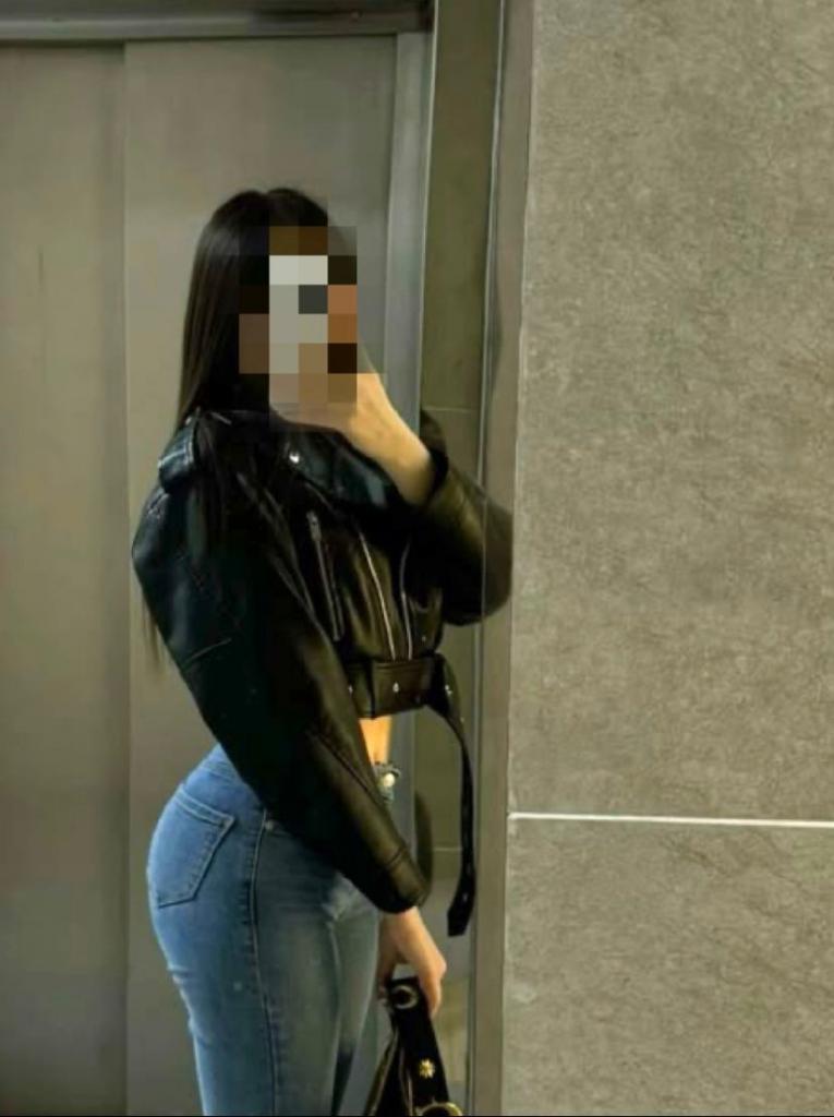 667781152: Chica busca chico en Valencia