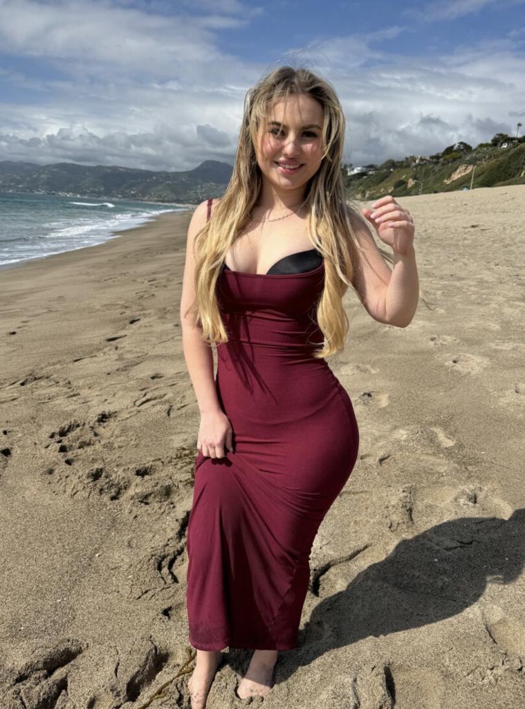 Chica busca chico en Almería: 