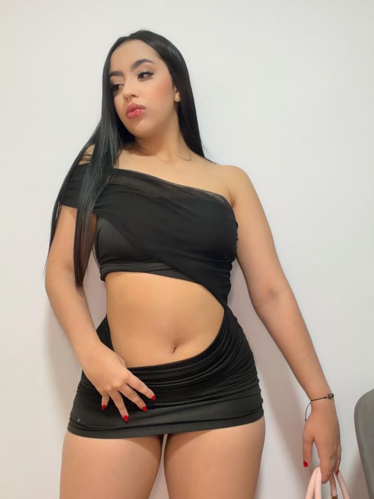 Chica busca chico en Alicante: Chica busca chico