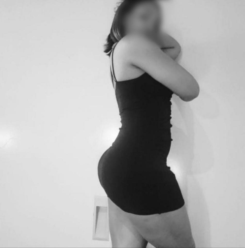 697224319: Chica busca chico en Valencia