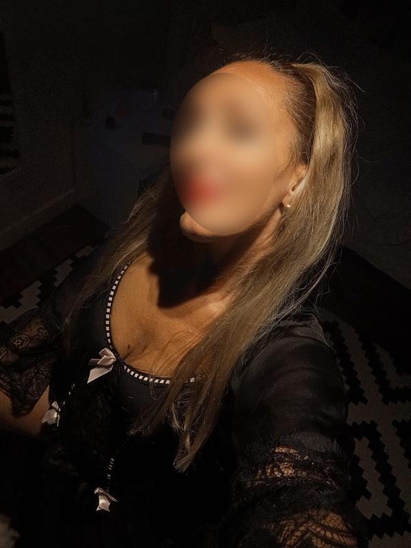 Chica busca chico en Cádiz: 