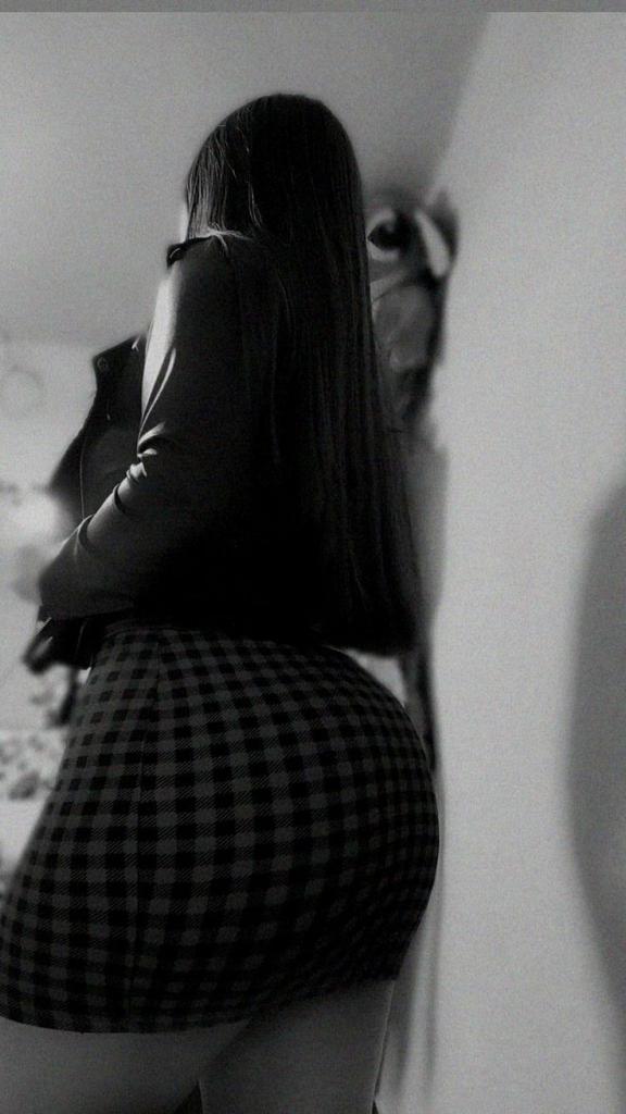 Chica busca chico en Tenerife: 