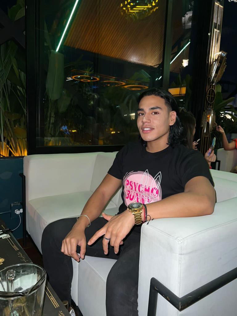 Chico busca chica en Zaragoza: 