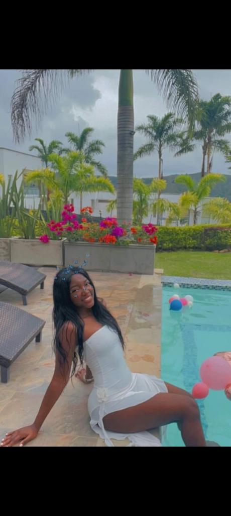 Chica busca chico en Murcia: Chica busca chico