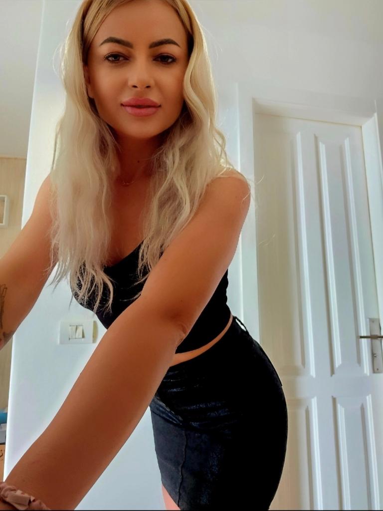 Chica busca chico en Tenerife: 