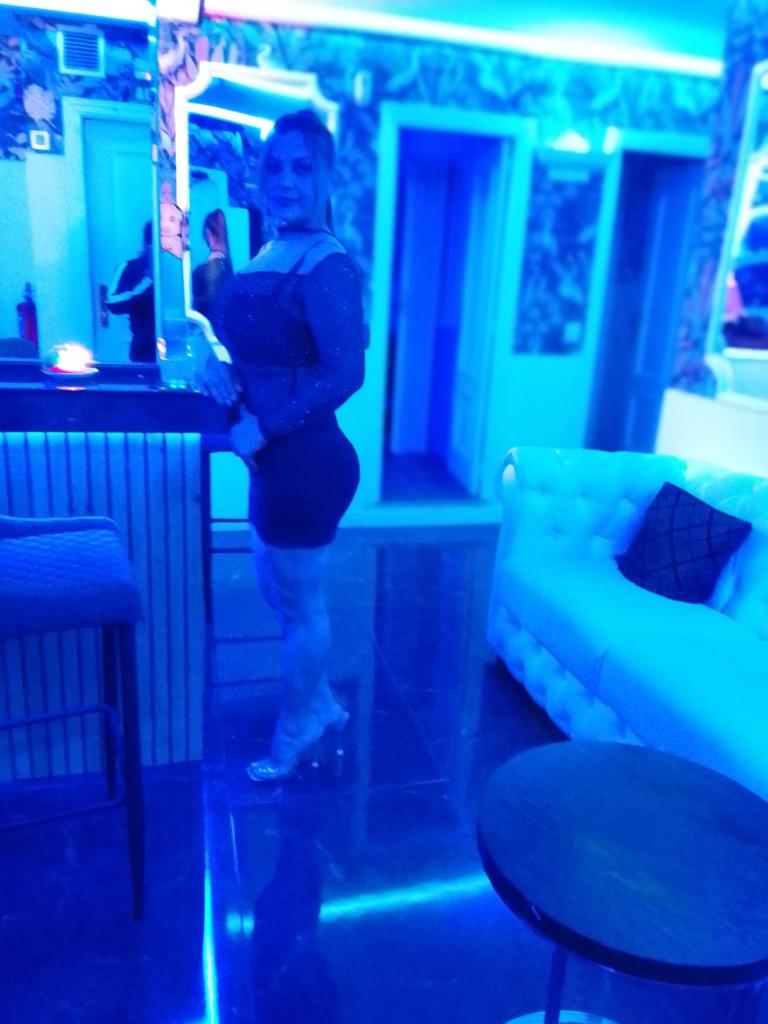 Chica busca chico en Madrid: 