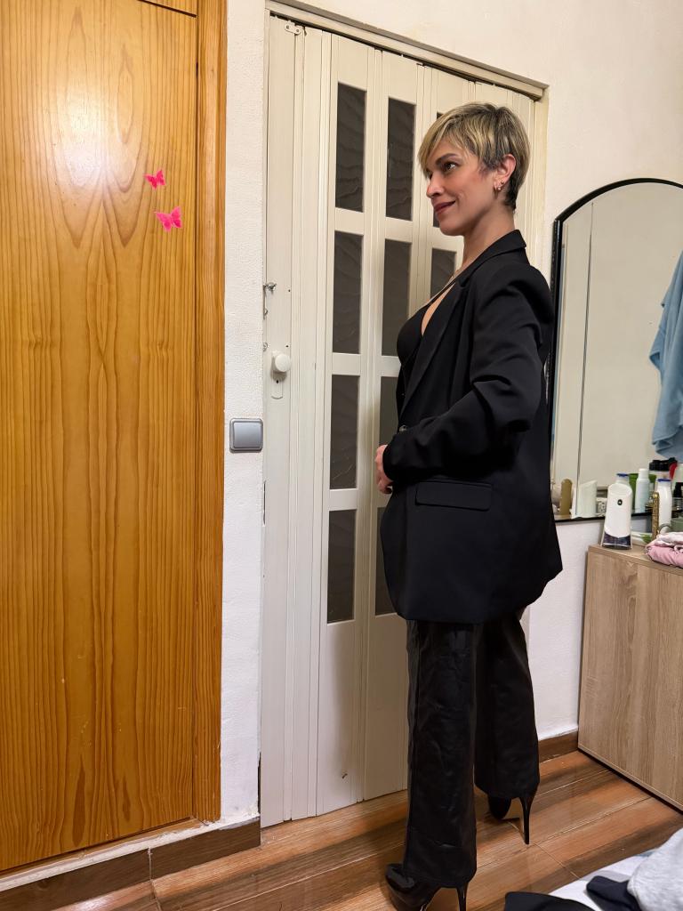 742057930: Chica busca chico en Cádiz