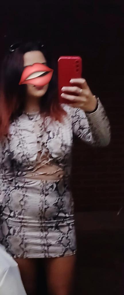 Chica busca chico en Almería: 