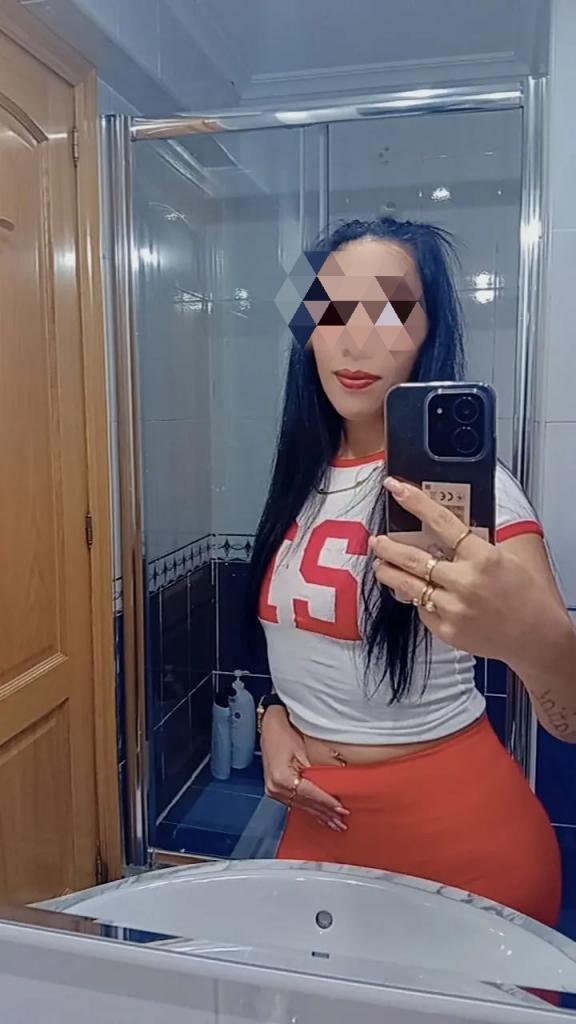 Chica busca chico en Granada: 