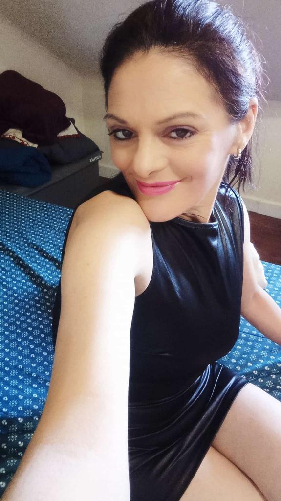 685550910: Chica busca chico en Pontevedra