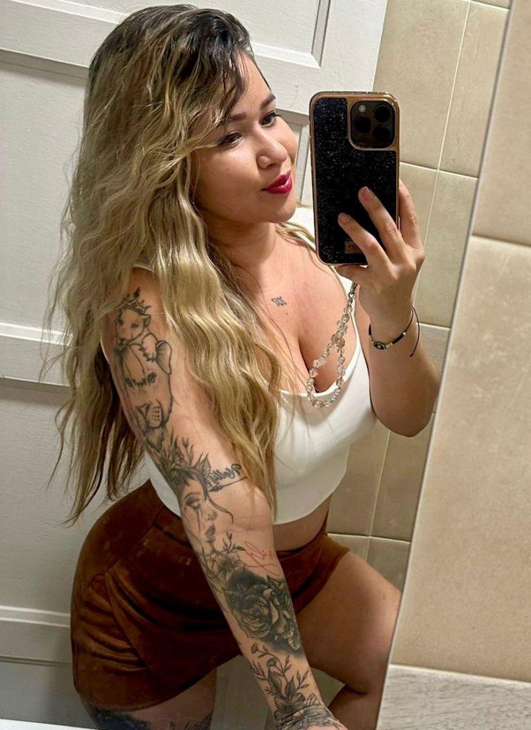 Chica busca chico en Granada: 