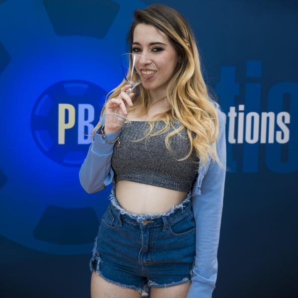 Chica busca chico en Madrid: 